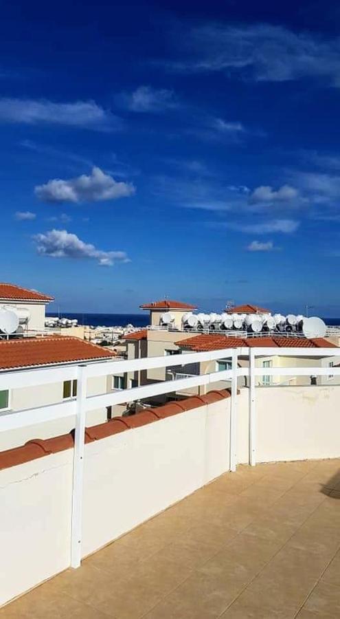 Armstrong Apartment Паралимни Экстерьер фото